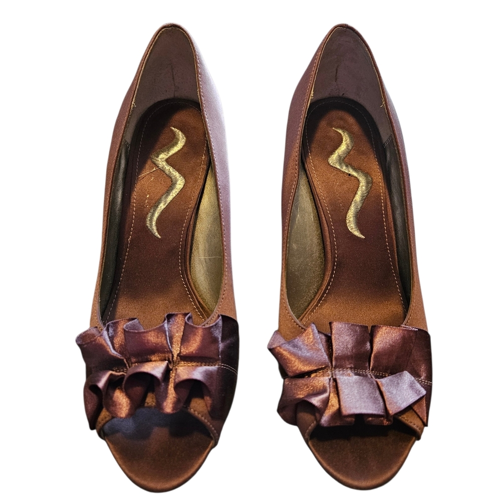 Nina Satin Ruffle Peep-Toe Pumps Mauve Size 8W